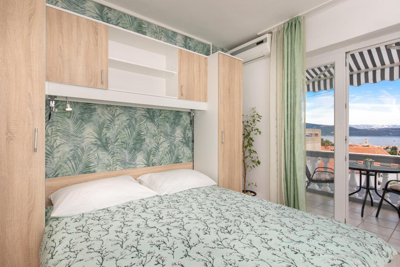 Apartment & Rooms Ivica Krk Town Luaran gambar