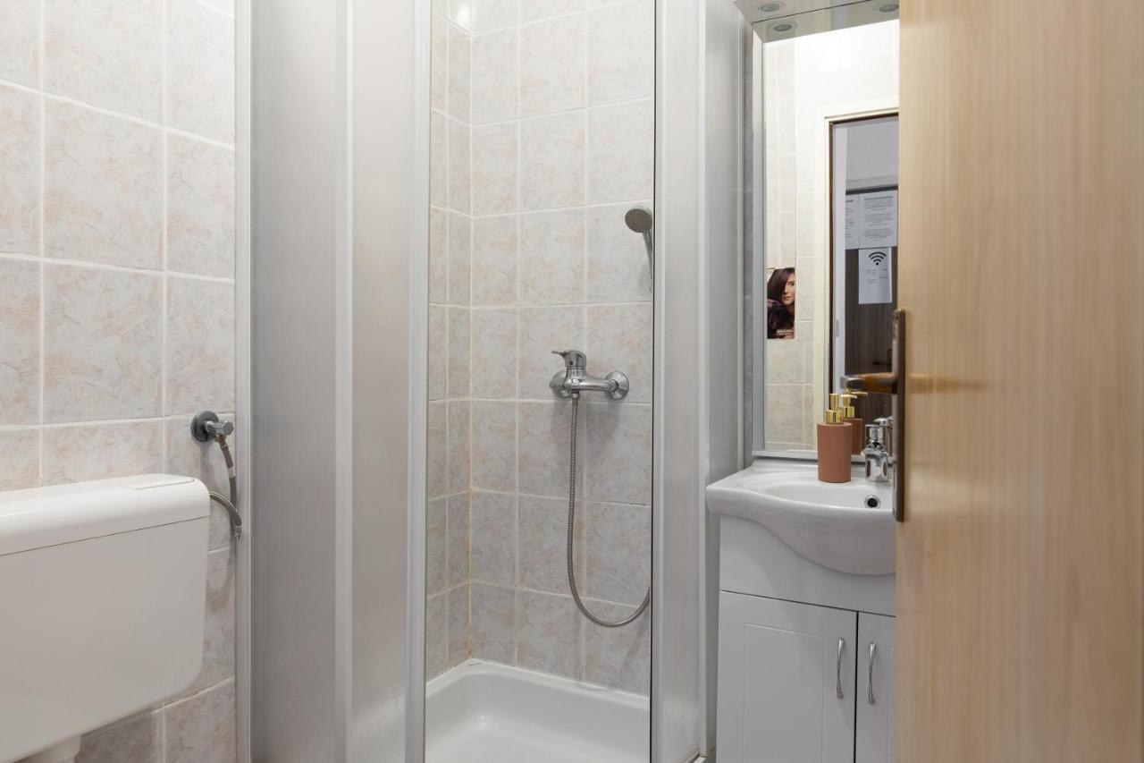 Apartment & Rooms Ivica Krk Town Luaran gambar