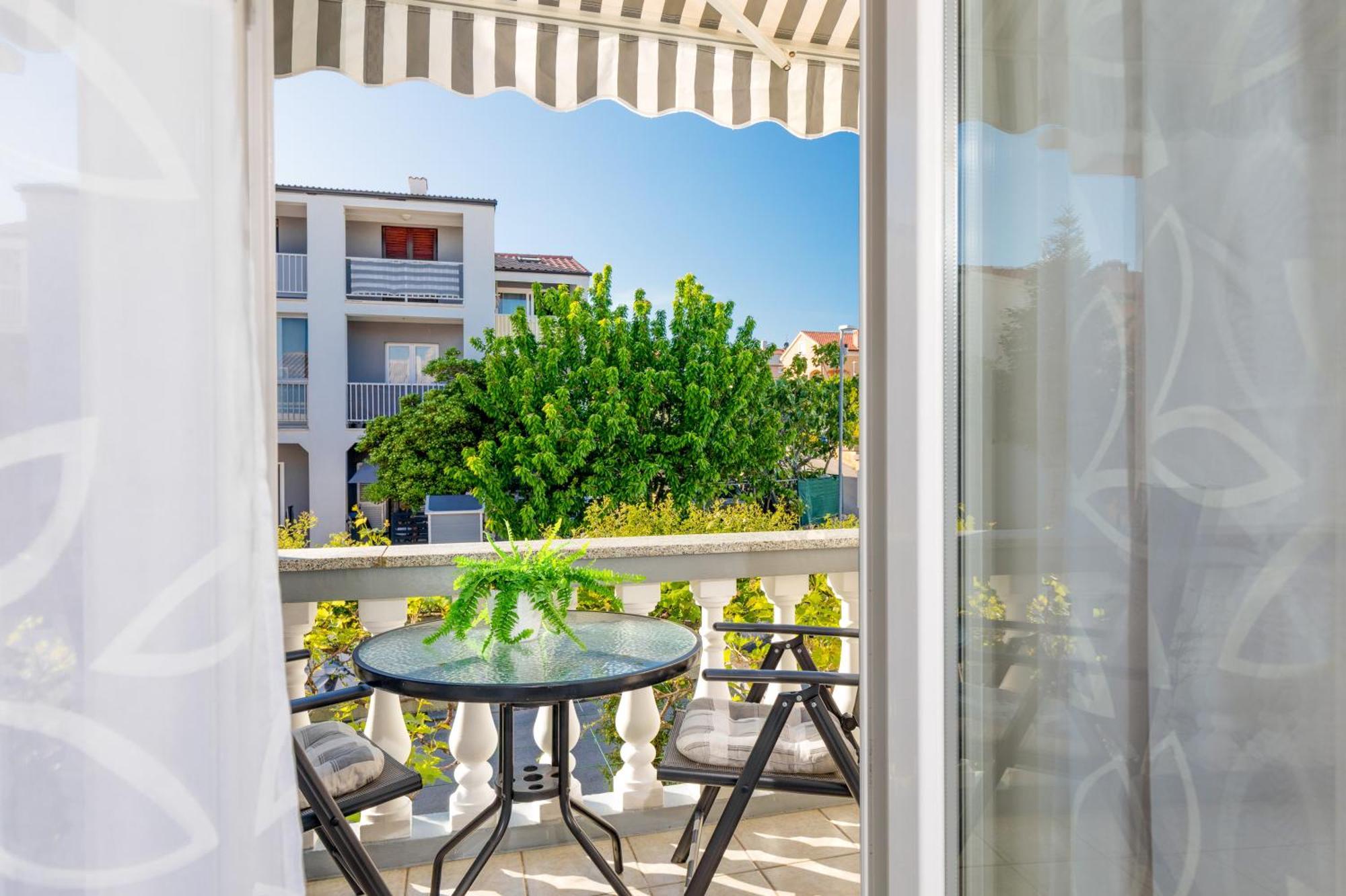 Apartment & Rooms Ivica Krk Town Luaran gambar