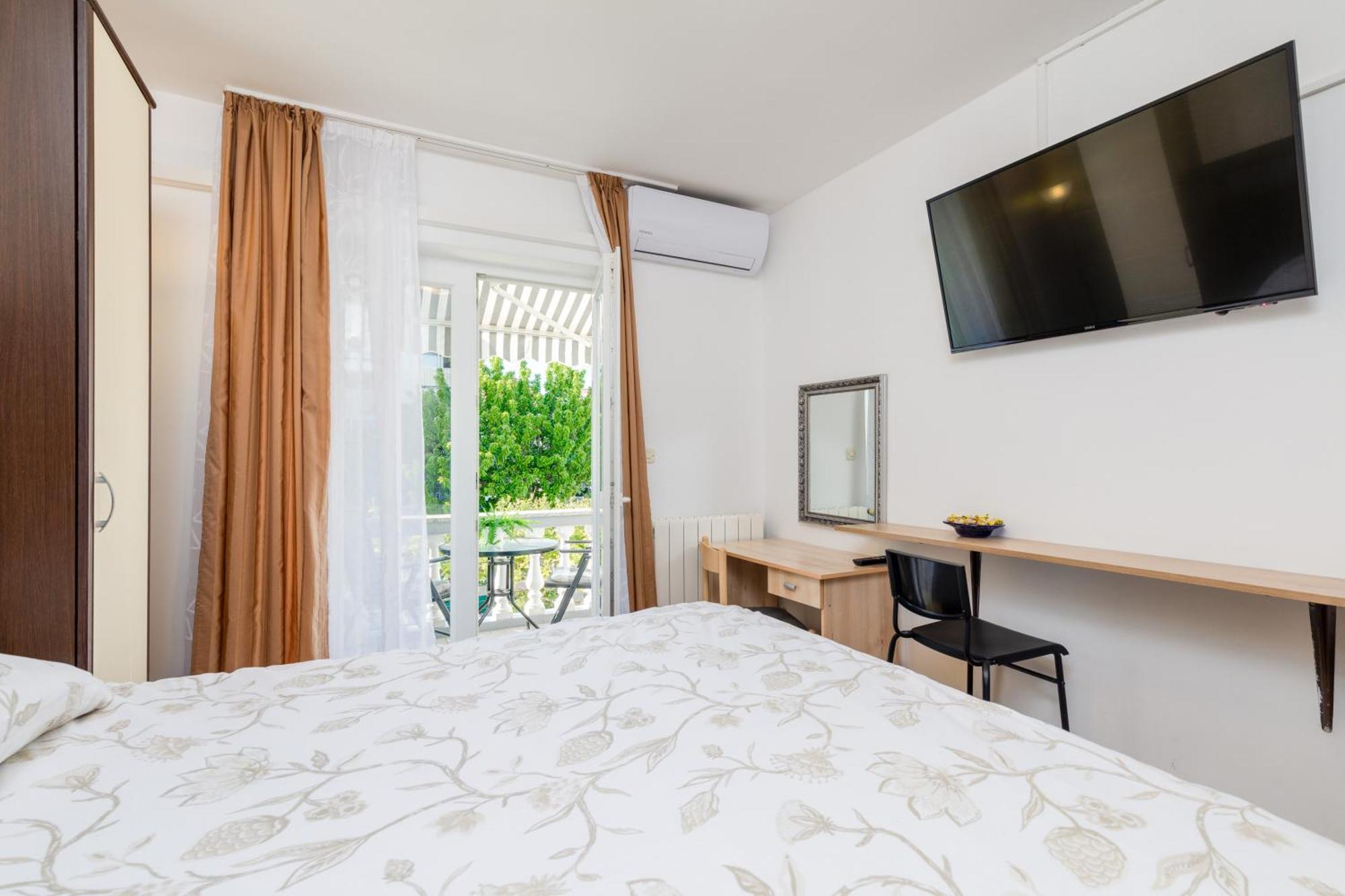 Apartment & Rooms Ivica Krk Town Luaran gambar