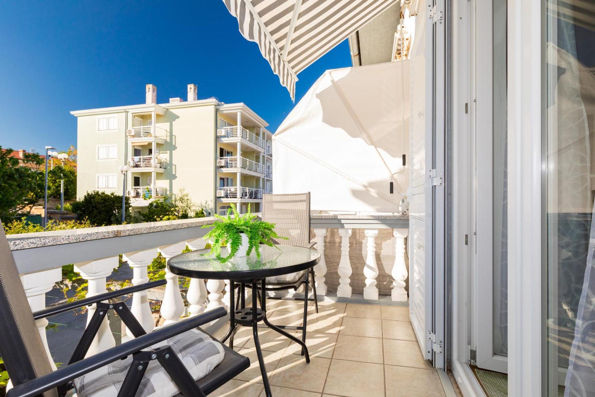 Apartment & Rooms Ivica Krk Town Luaran gambar