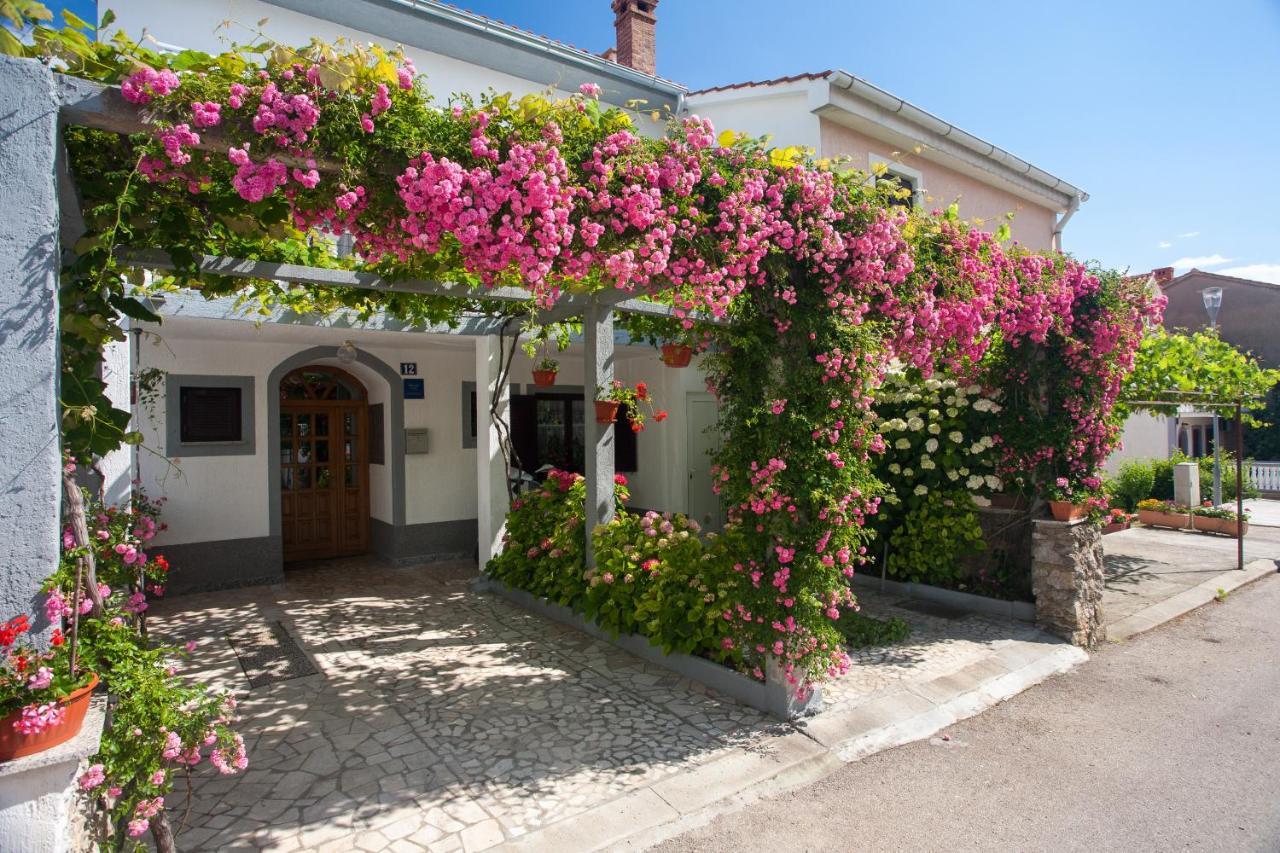 Apartment & Rooms Ivica Krk Town Luaran gambar